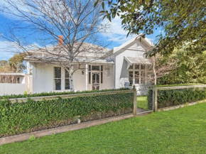 Riverend Regent, Port Fairy
